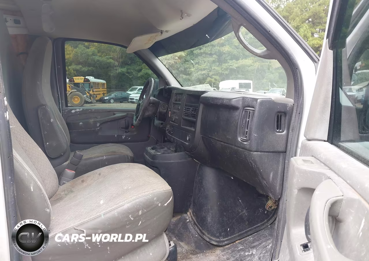 2013 Chevrolet Express 2500 Work Van VIN:1GCWGFCA1D1154486 - 5