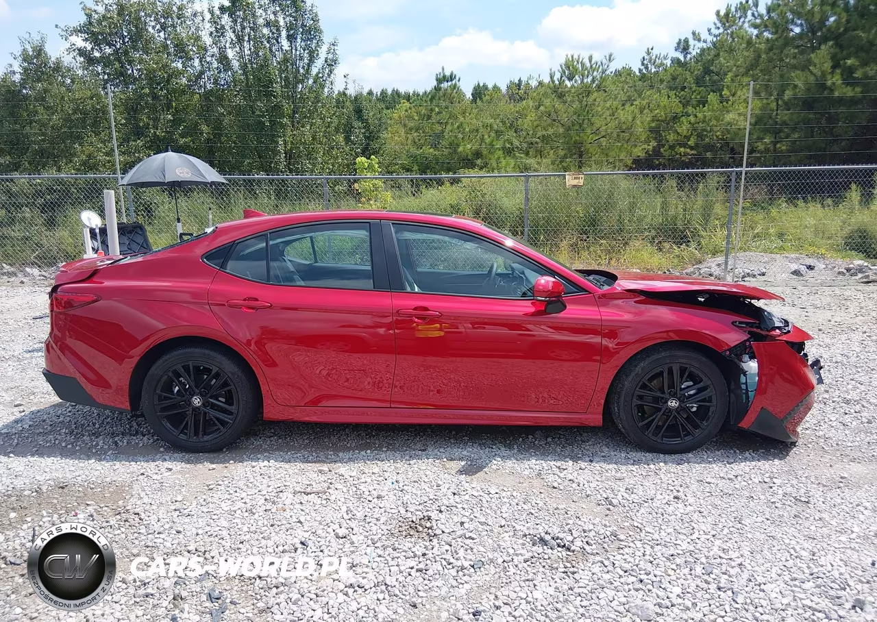 2026 Toyota Camry Se VIN:4T1DAACK2TU315554 - 13