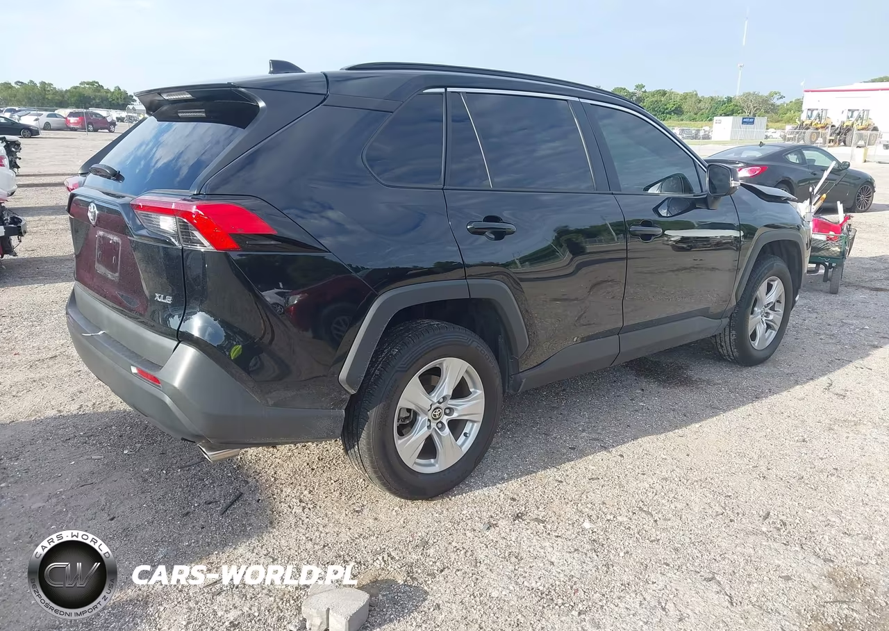 2021 Toyota Rav4 Xle VIN:2T3W1RFV8MW145772 - 4