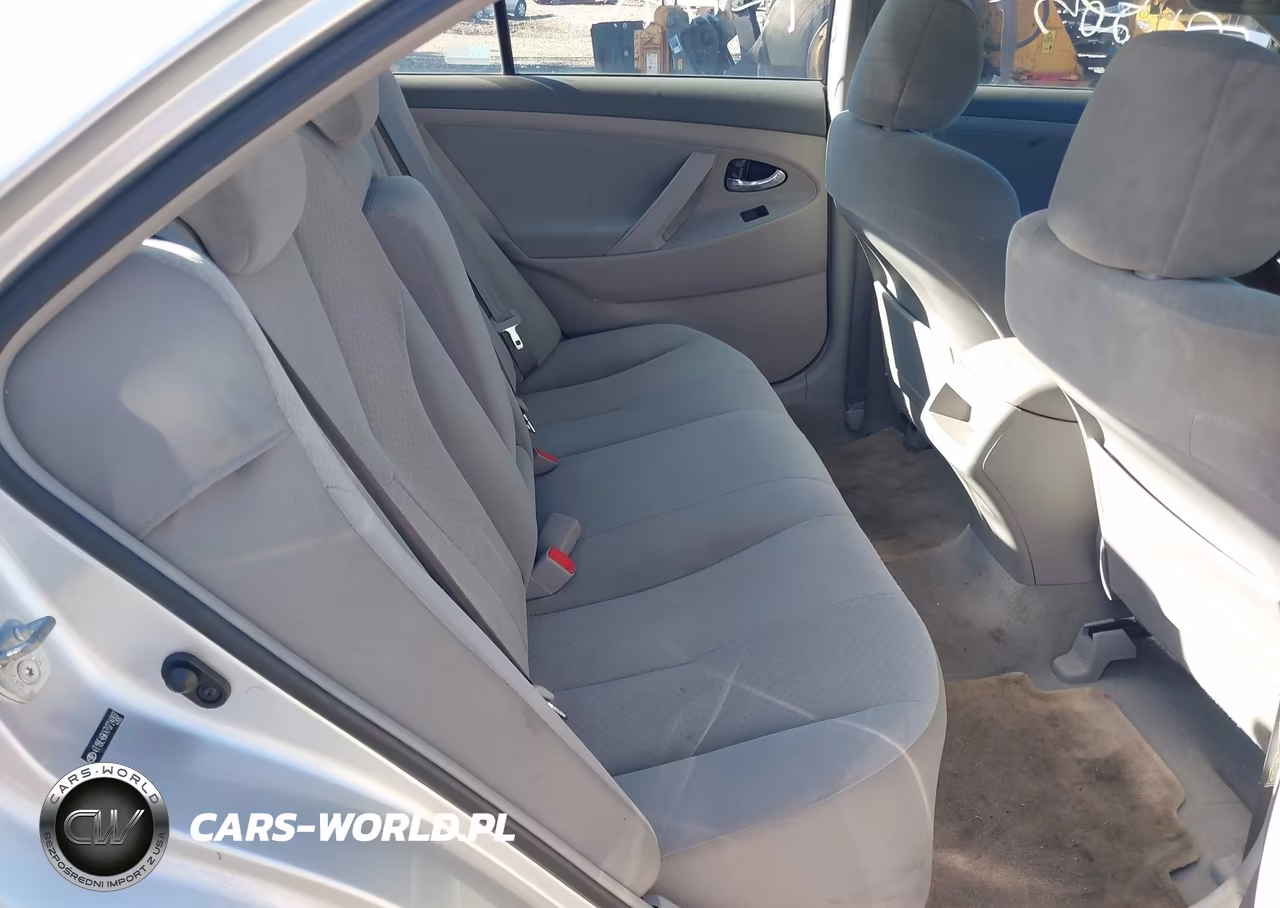 2007 Toyota Camry Le VIN:4T1BE46K47U724007 - 8