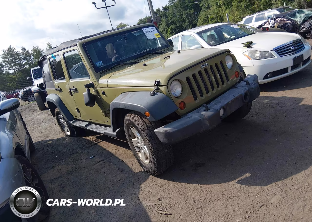 2013 Jeep Wrangler Unlimited Sport – zdjęcie 1 z 16