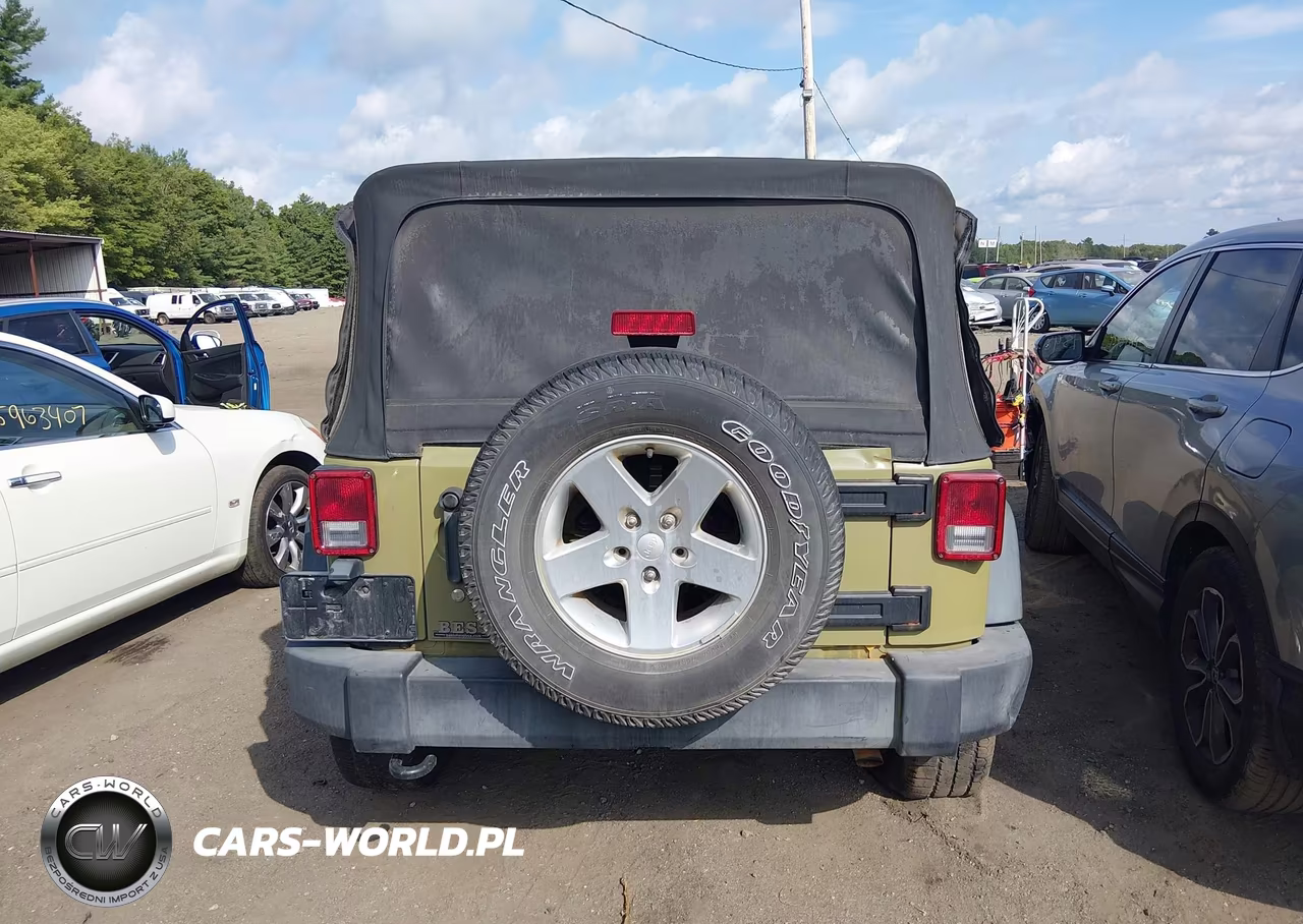 2013 Jeep Wrangler Unlimited Sport VIN:1C4BJWDGXDL634145 - 16