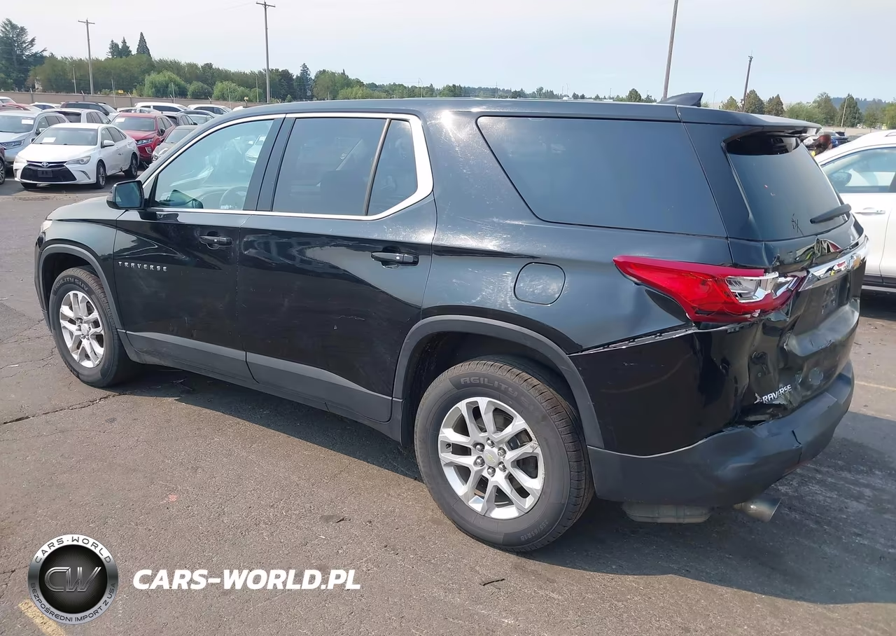 2018 Chevrolet Traverse Ls VIN:1GNERFKW4JJ104610 - 3
