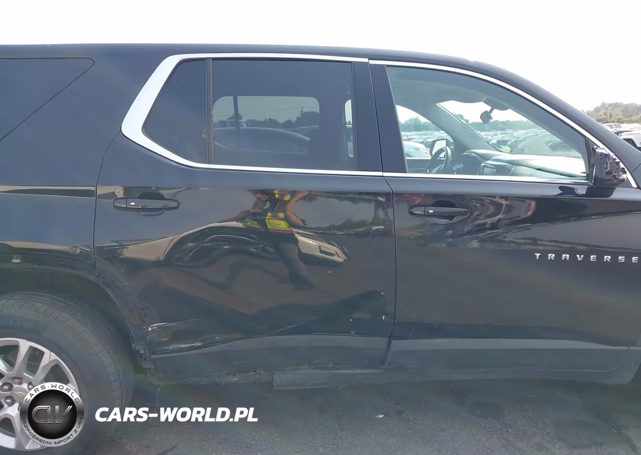 2018 Chevrolet Traverse Ls VIN:1GNERFKW4JJ104610 - 6