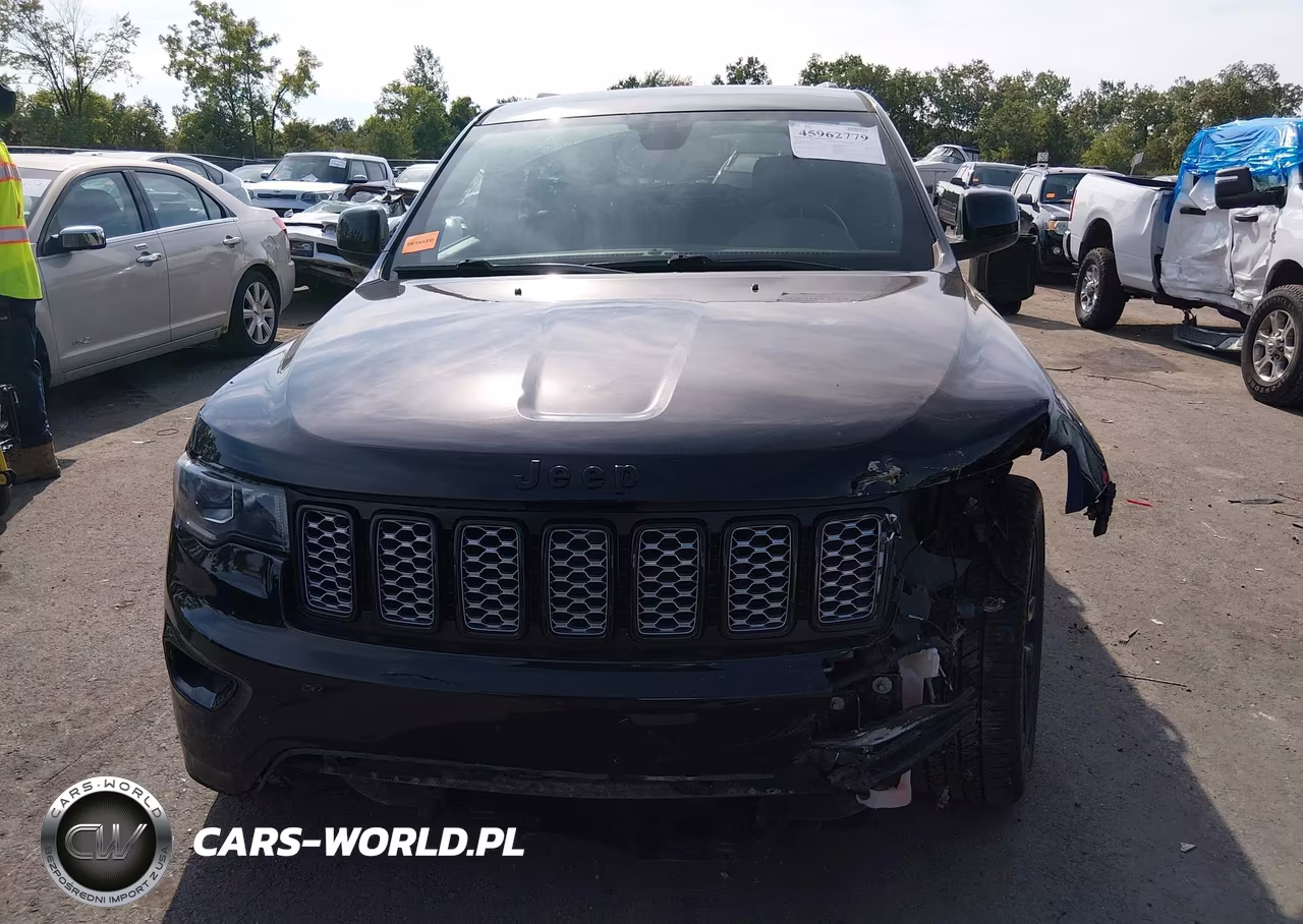 2018 Jeep Grand Cherokee Altitude 4X4 VIN:1C4RJFAG6JC223114 - 12