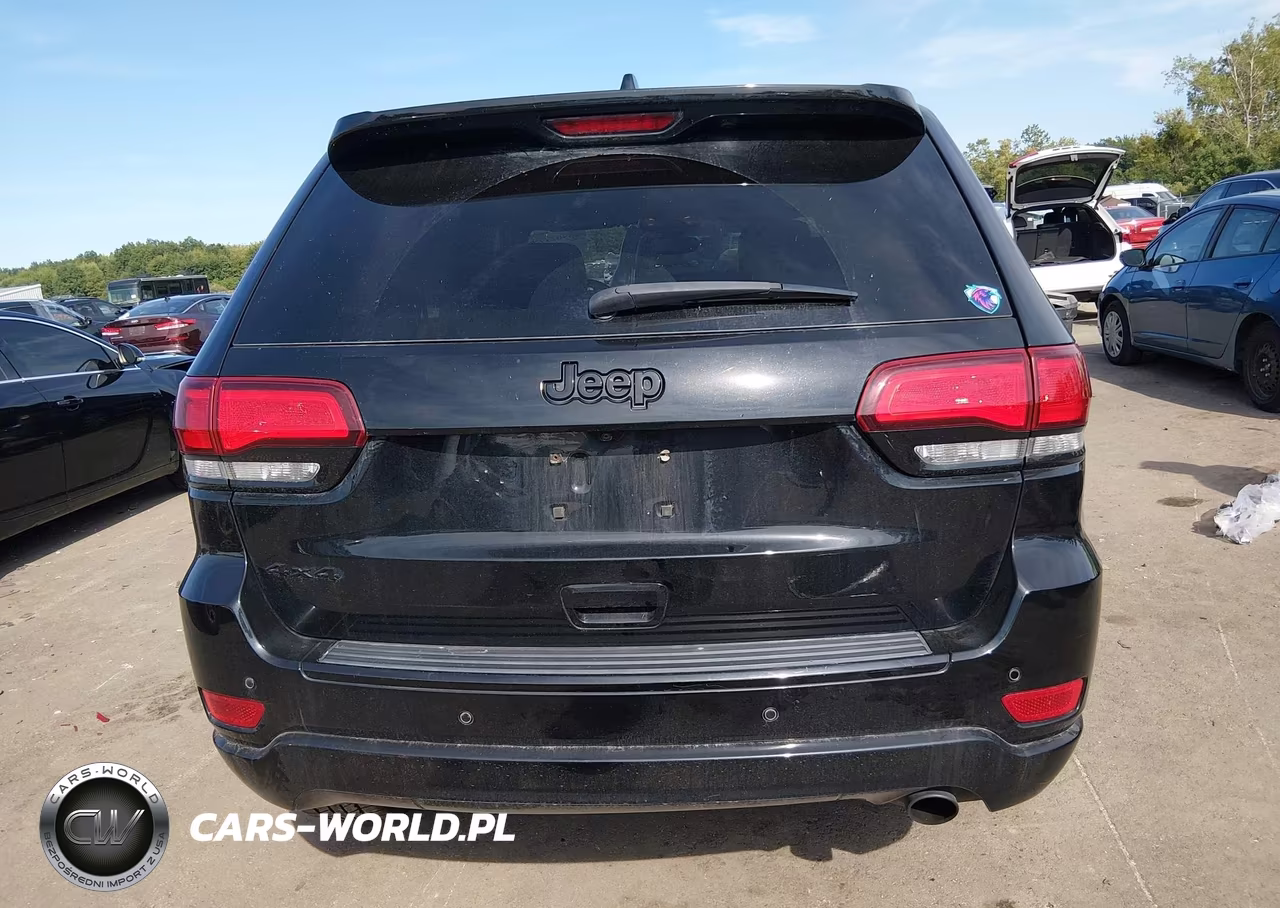 2018 Jeep Grand Cherokee Altitude 4X4 VIN:1C4RJFAG6JC223114 - 16