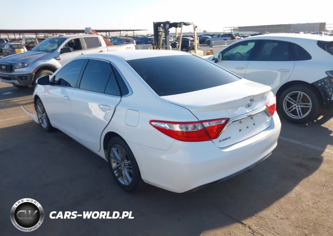 2016 Toyota Camry Se VIN:4T1BF1FK1GU159811 - 3