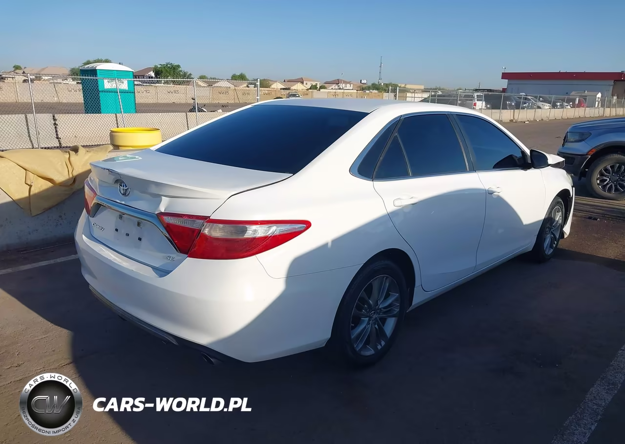 2016 Toyota Camry Se VIN:4T1BF1FK1GU159811 - 4