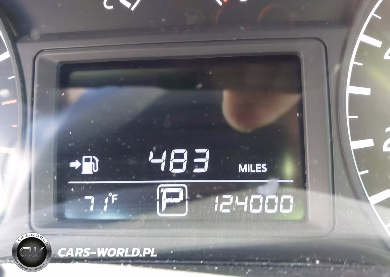 2015 Nissan Sentra S VIN:3N1AB7AP4FY381629 - 16