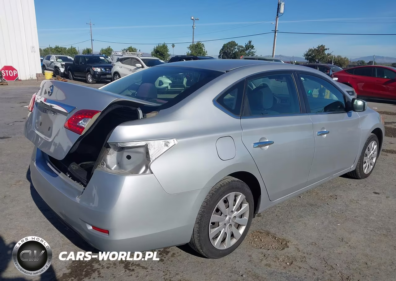 2015 Nissan Sentra S VIN:3N1AB7AP4FY381629 - 4