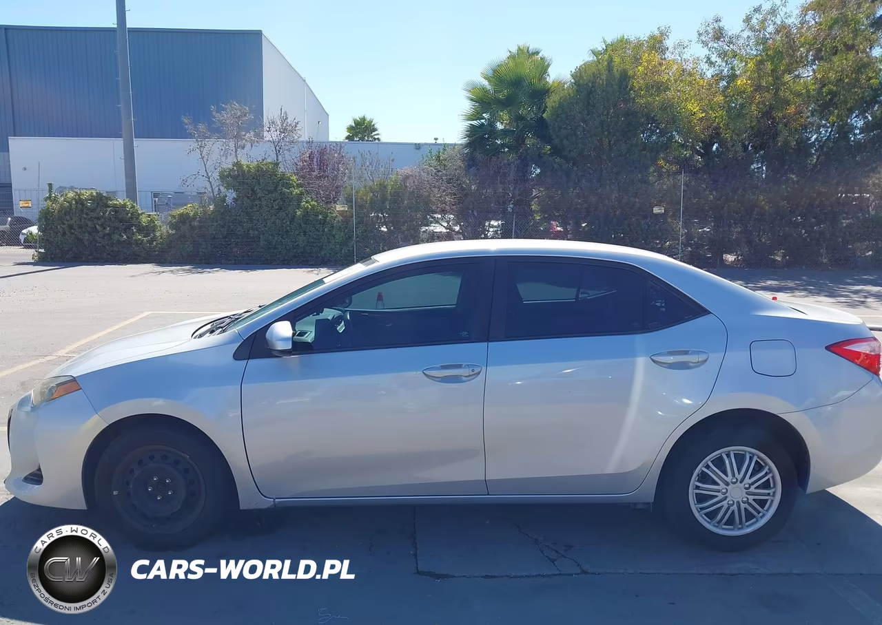2017 Toyota Corolla Le VIN:2T1BURHE7HC778492 - 15