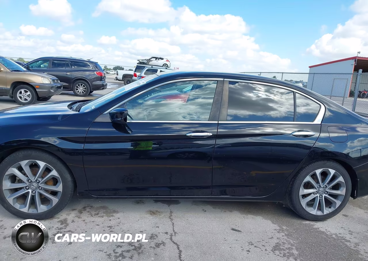 2015 Honda Accord Sport VIN:1HGCR2F52FA259711 - 14