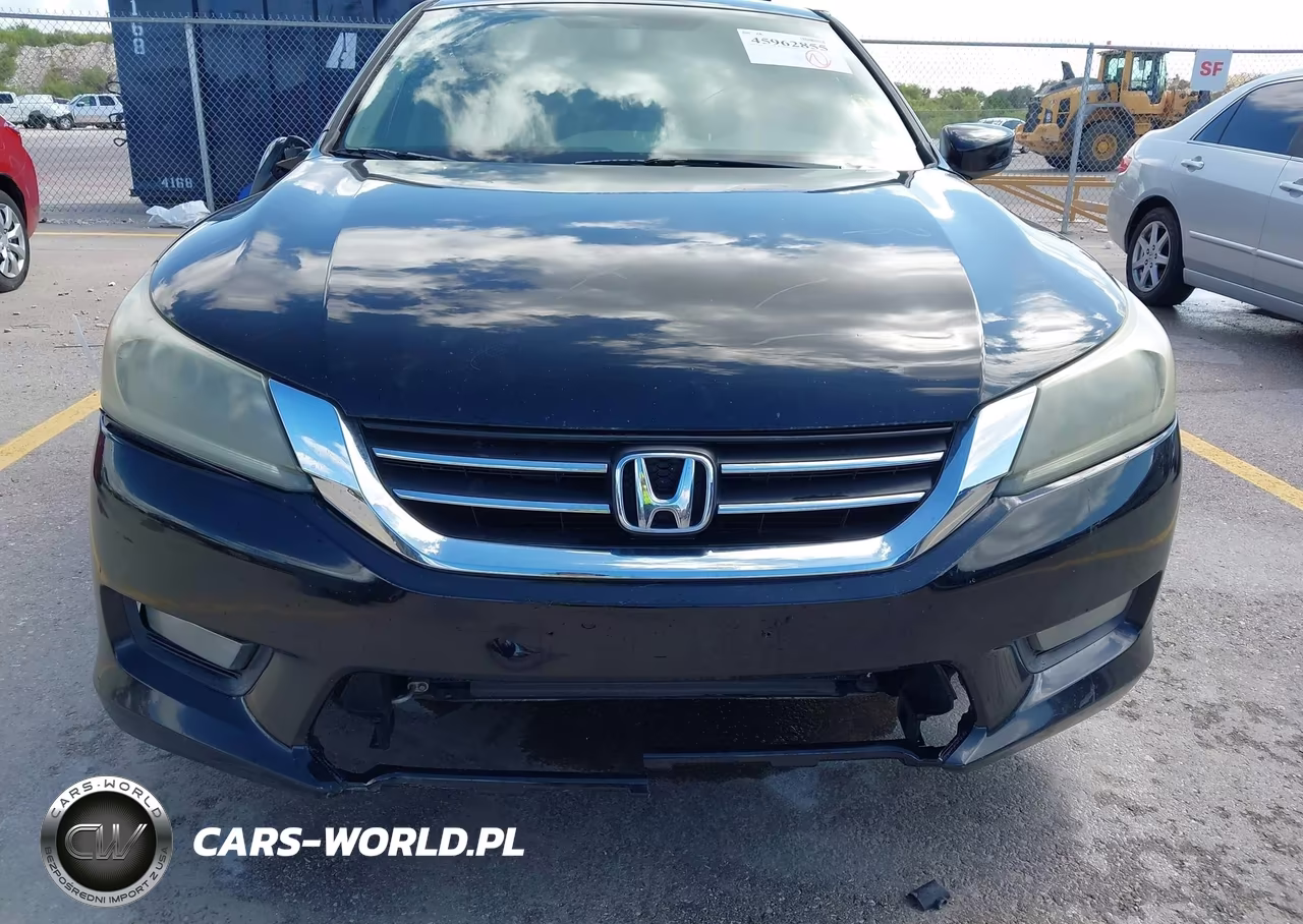 2015 Honda Accord Sport VIN:1HGCR2F52FA259711 - 17
