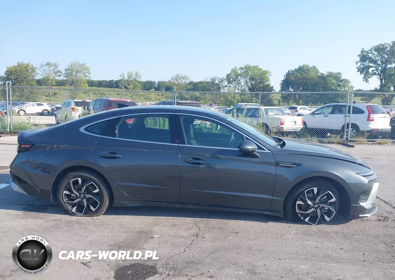 2025 Hyundai Sonata Sel VIN:KMHL64JA1SA503510 - 13