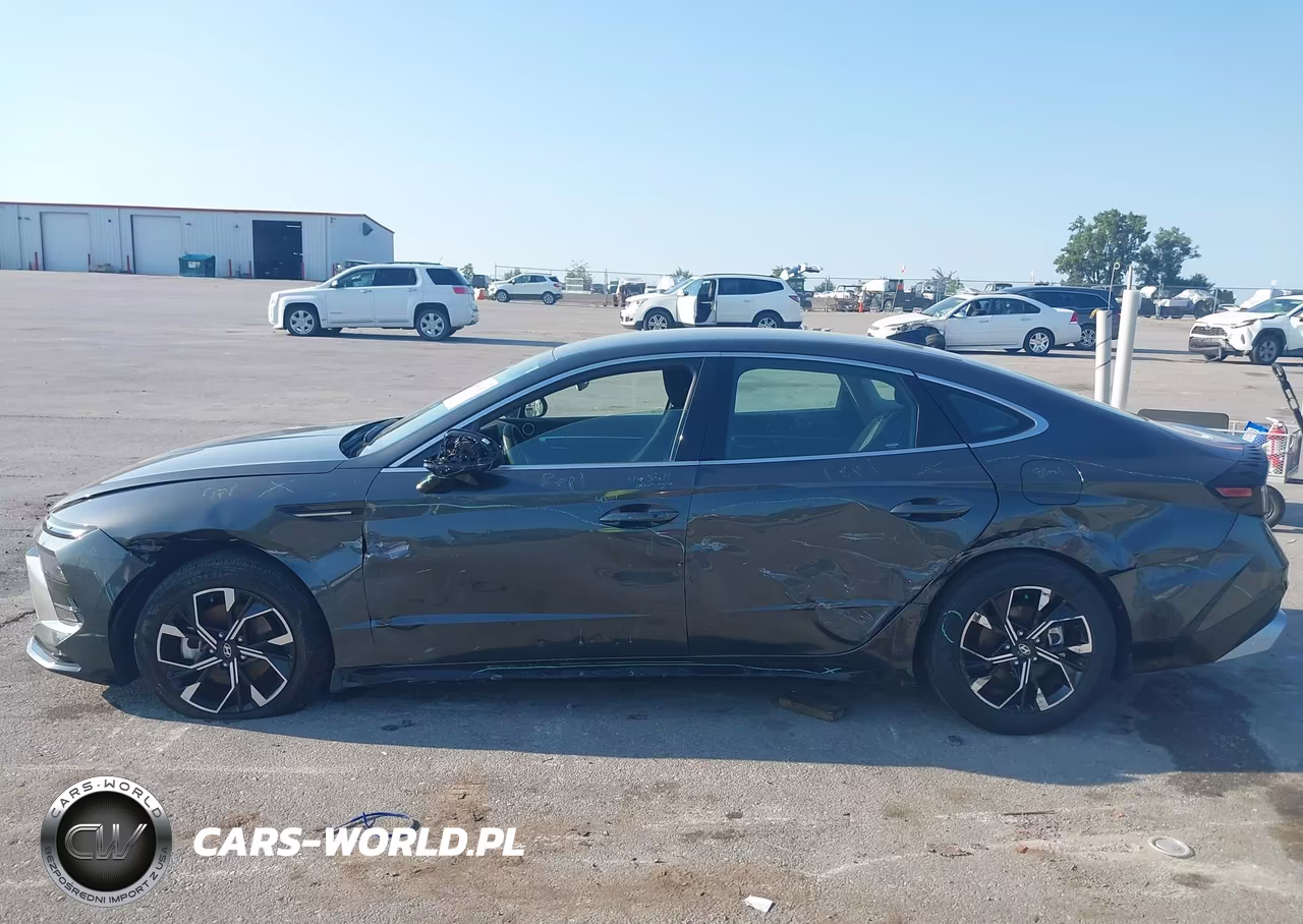 2025 Hyundai Sonata Sel VIN:KMHL64JA1SA503510 - 14