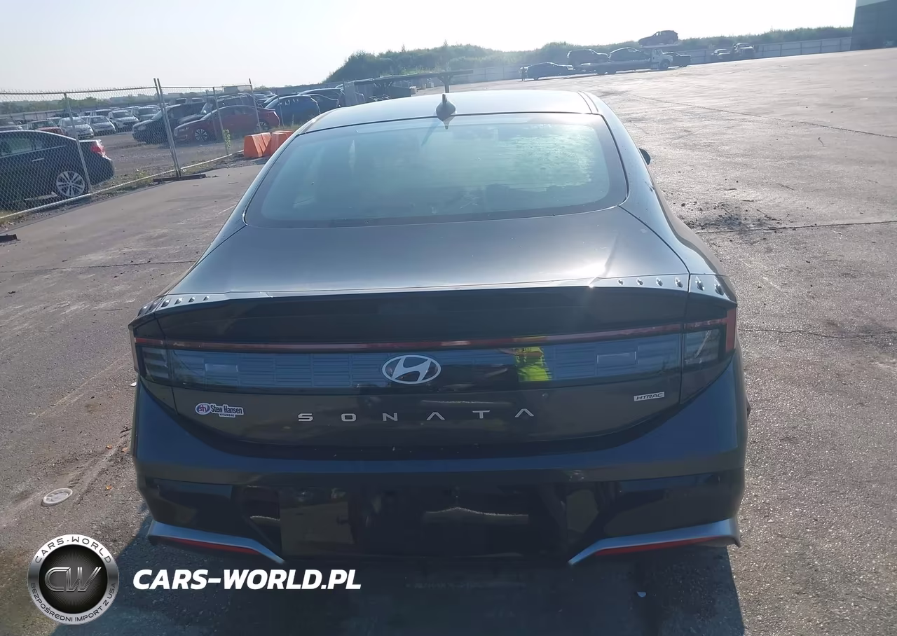 2025 Hyundai Sonata Sel VIN:KMHL64JA1SA503510 - 16