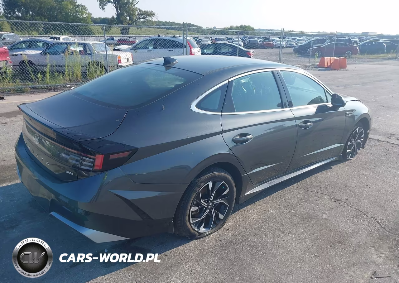 2025 Hyundai Sonata Sel VIN:KMHL64JA1SA503510 - 4