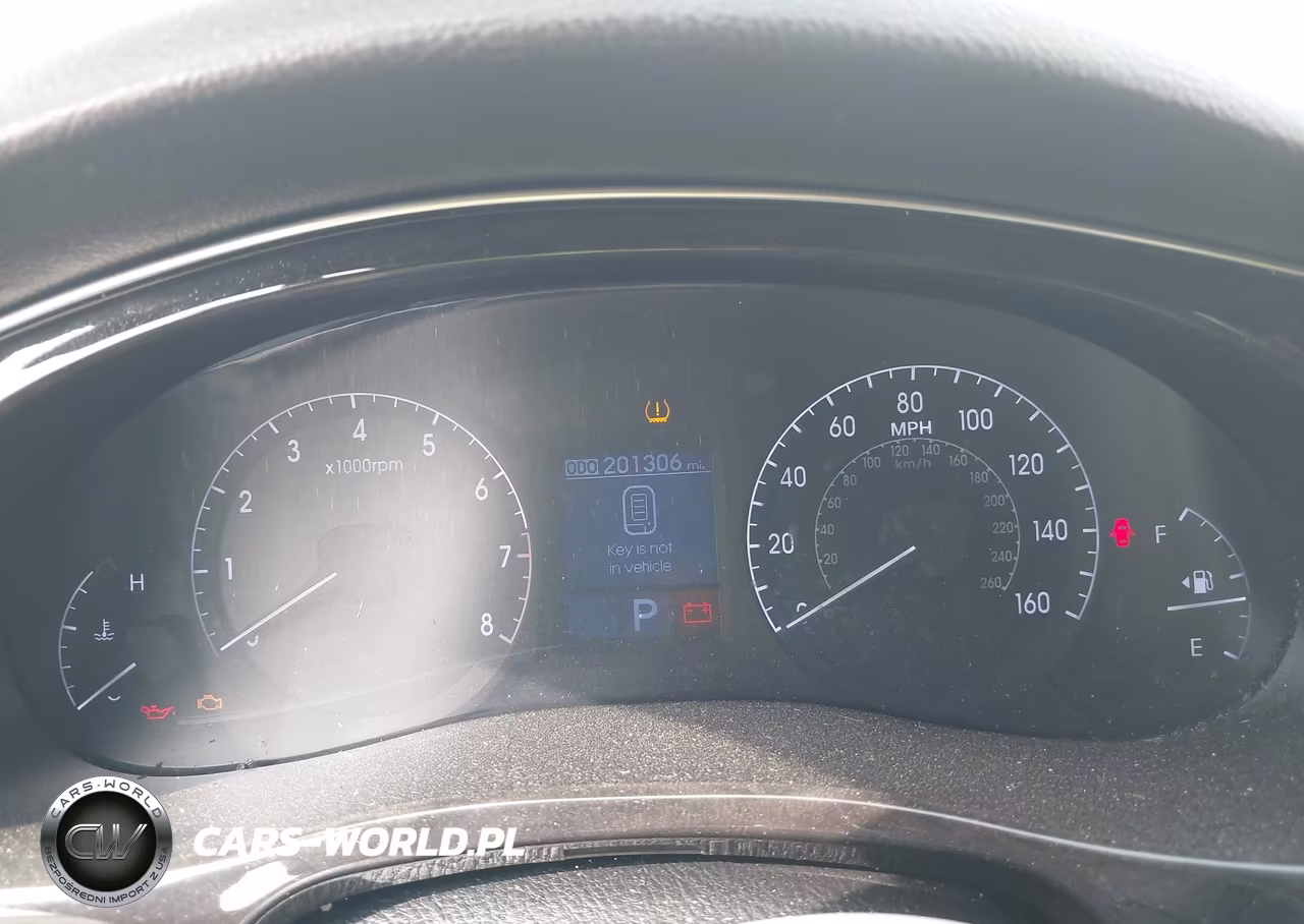 2013 Hyundai Genesis 3.8 VIN:KMHGC4DD9DU226199 - 7