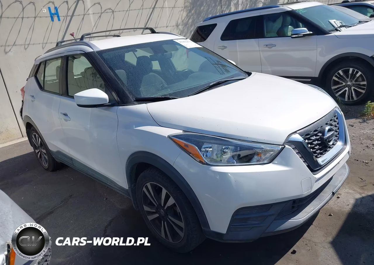 2019 Nissan Kicks Sv VIN:3N1CP5CU8KL540449 - 1