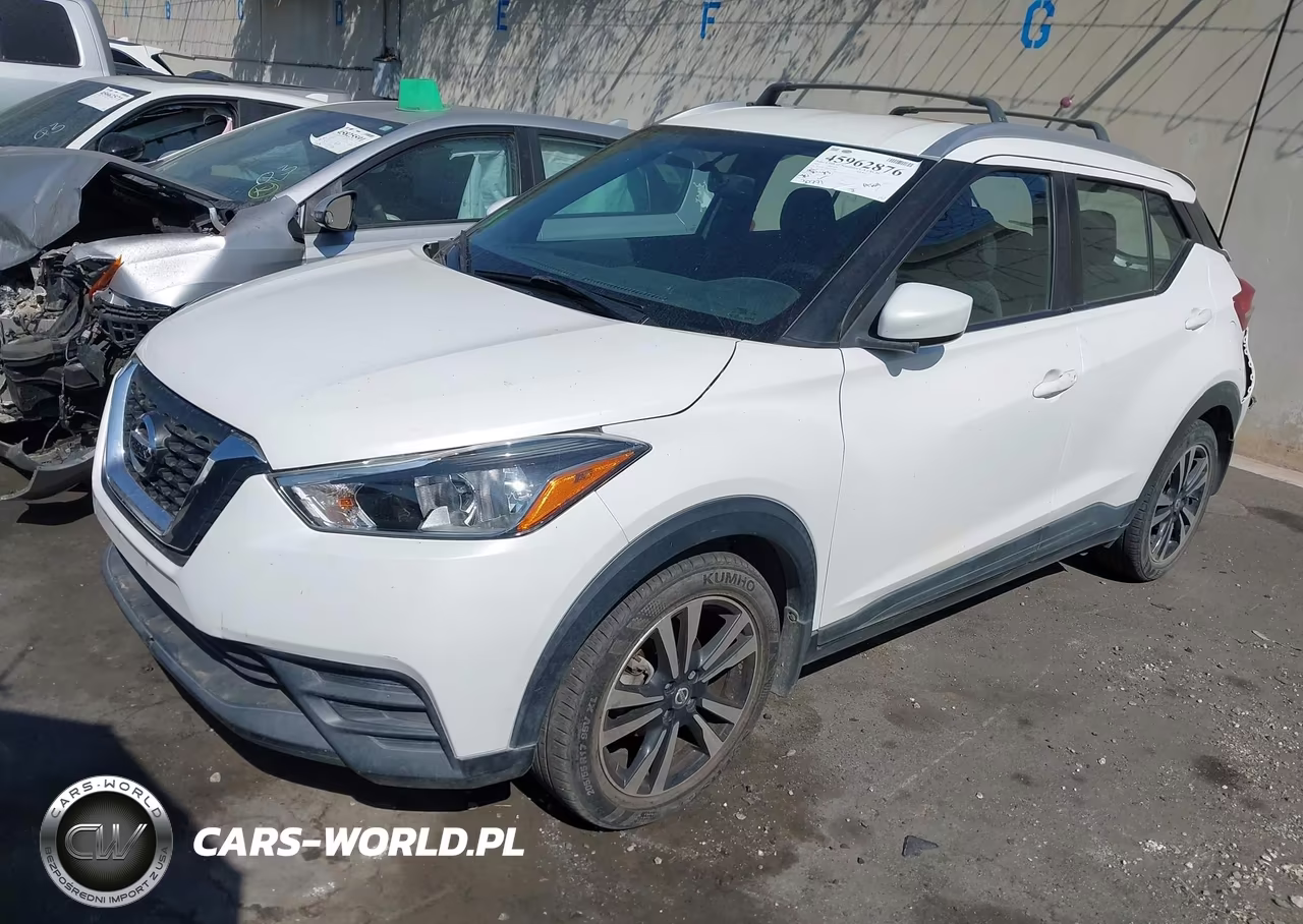 2019 Nissan Kicks Sv VIN:3N1CP5CU8KL540449 - 2
