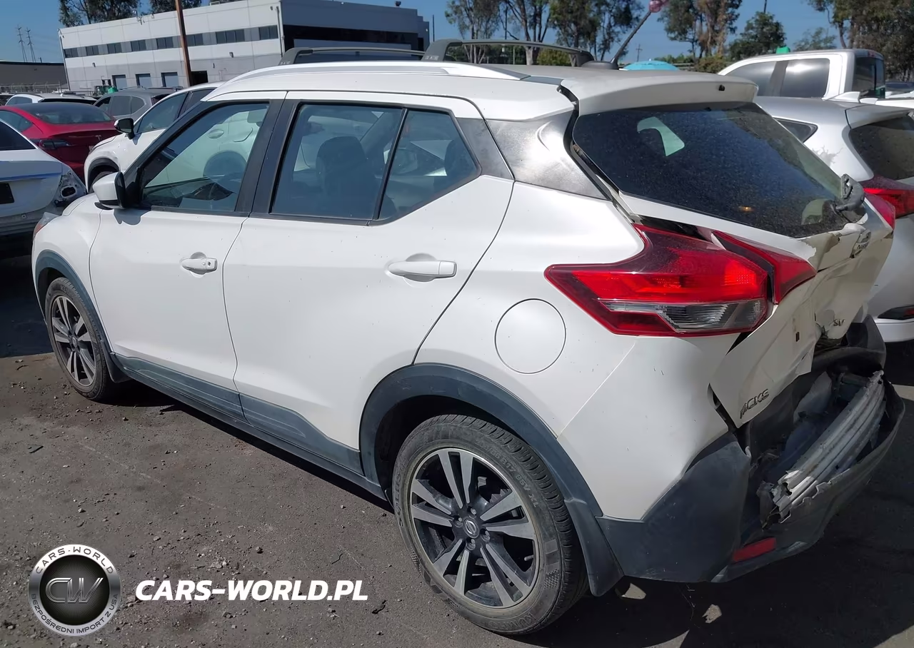 2019 Nissan Kicks Sv VIN:3N1CP5CU8KL540449 - 3