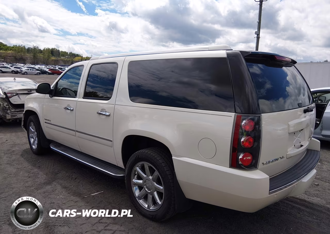 2014 GMC Yukon Xl 1500 Denali VIN:1GKS2MEF4ER172918 - 3