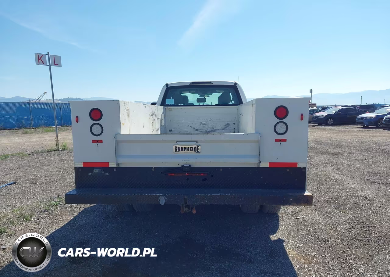 2019 Ford F-350 Chassis Xl VIN:1FD8X3H64KED43713 - 18