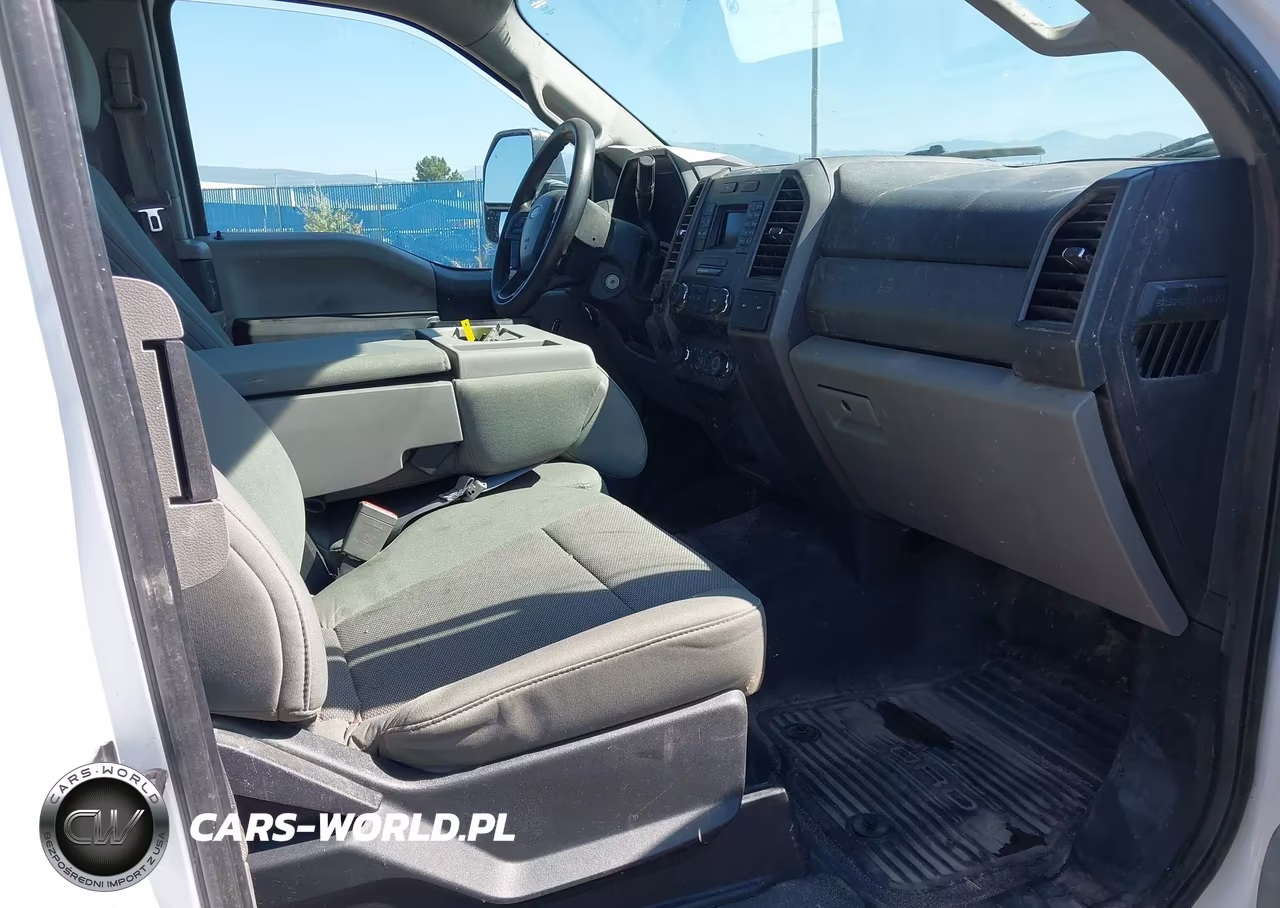 2019 Ford F-350 Chassis Xl VIN:1FD8X3H64KED43713 - 5