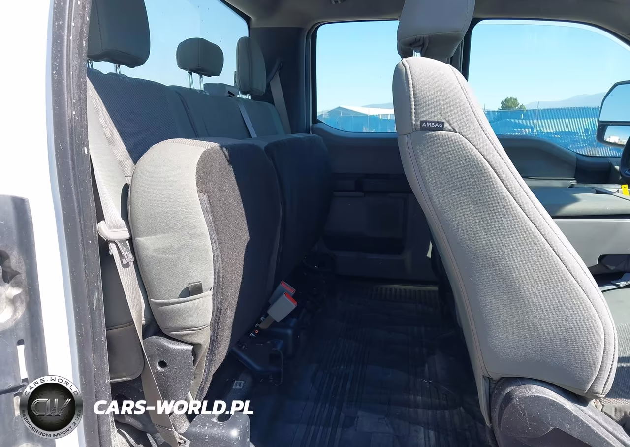 2019 Ford F-350 Chassis Xl VIN:1FD8X3H64KED43713 - 8