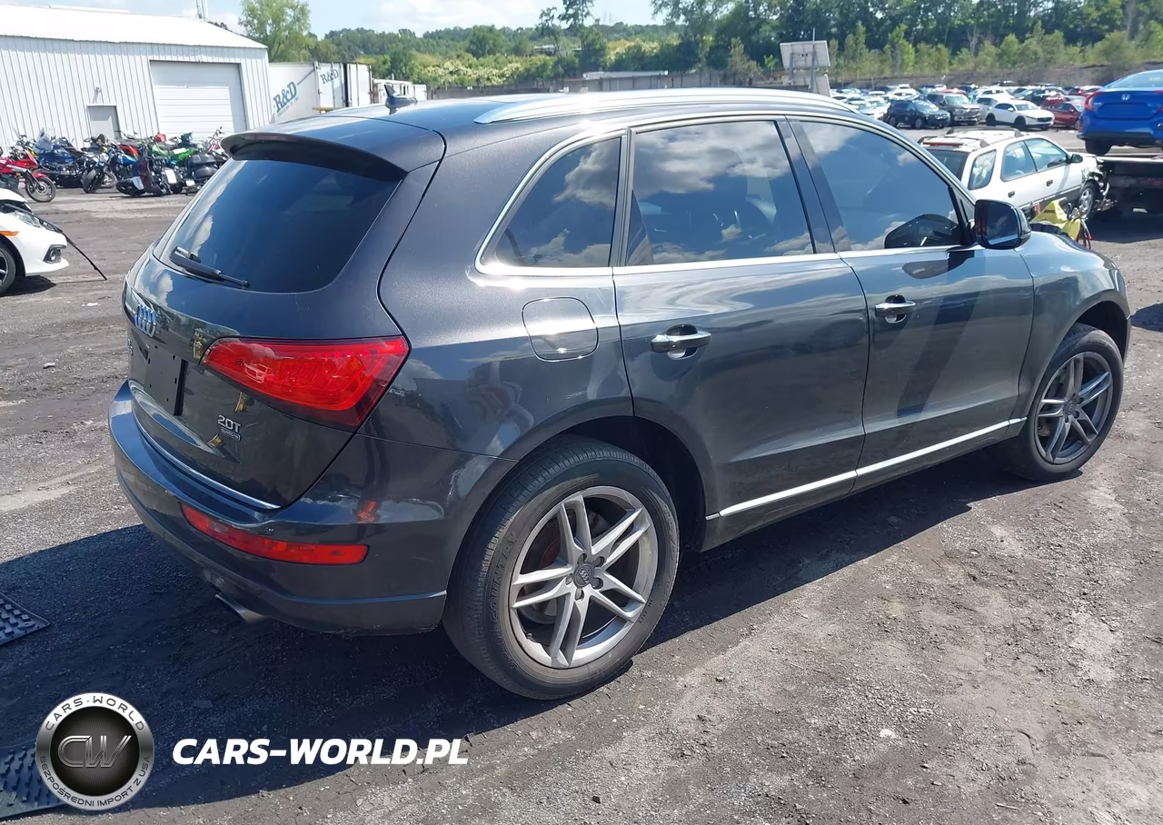 2016 Audi Q5 2.0T Premium VIN:WA1L2AFP5GA090083 - 4