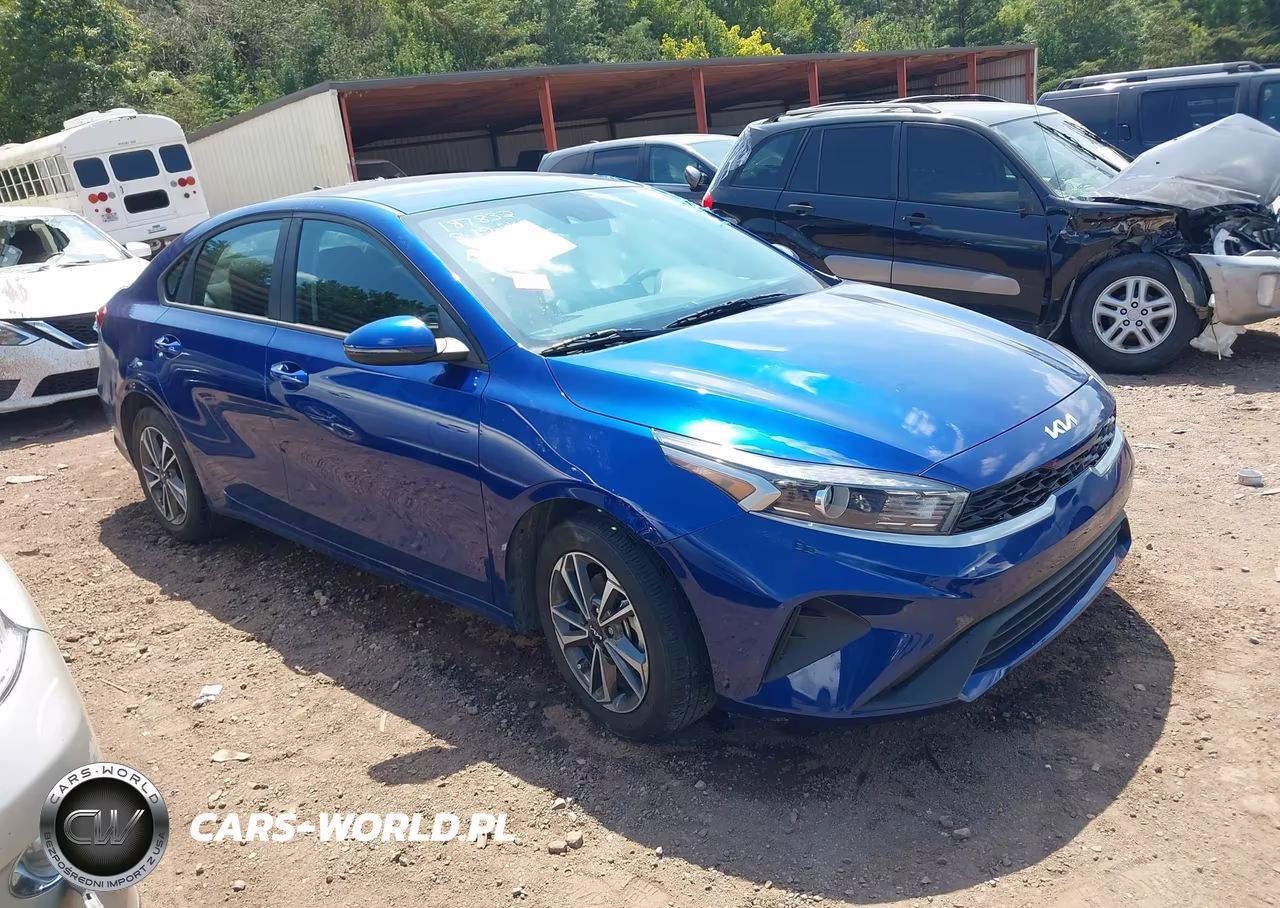 2024 Kia Forte Lxs