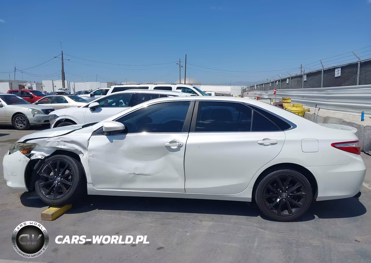 2017 Toyota Camry Xse VIN:4T1BF1FK6HU292601 - 14