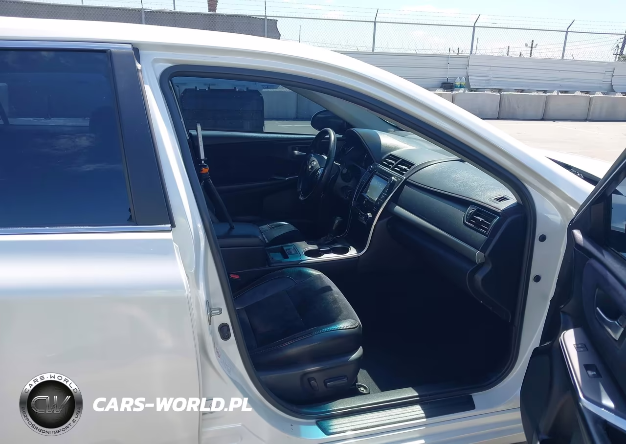2017 Toyota Camry Xse VIN:4T1BF1FK6HU292601 - 5