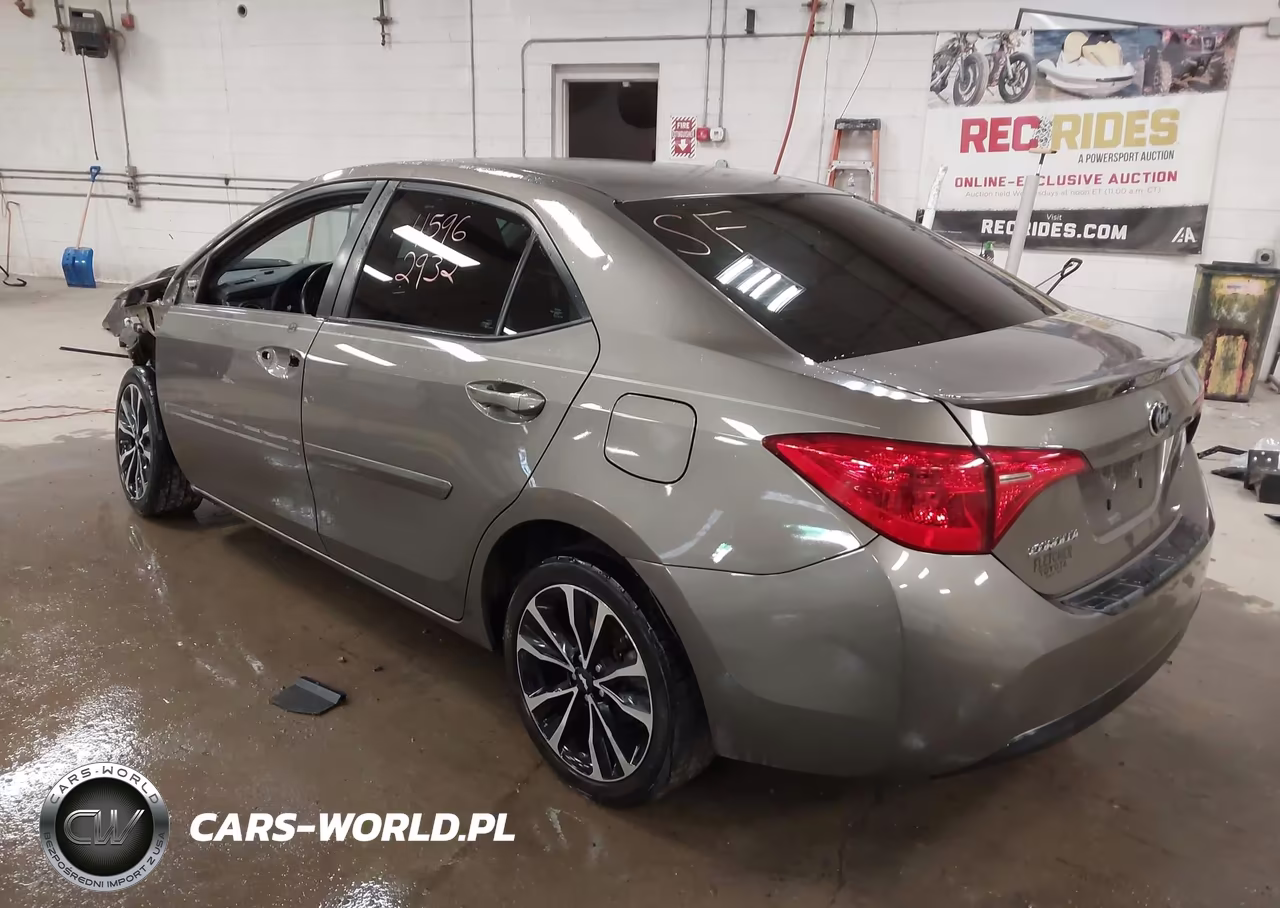 2017 Toyota Corolla Se VIN:5YFBURHE3HP619100 - 3