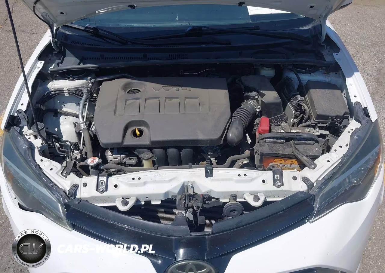 2018 Toyota Corolla Le VIN:5YFBURHE8JP784579 - 10