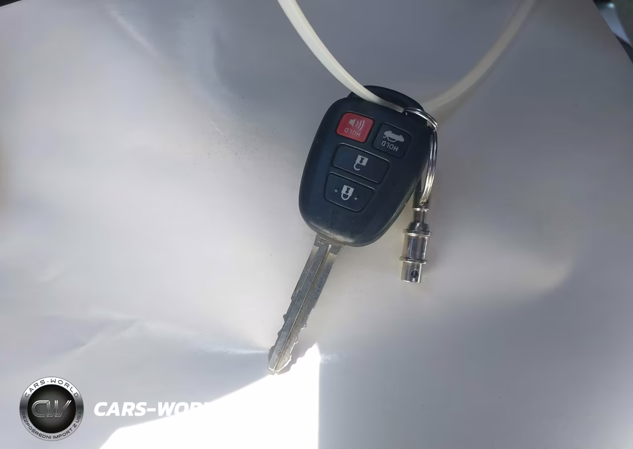 2018 Toyota Corolla Le VIN:5YFBURHE8JP784579 - 11
