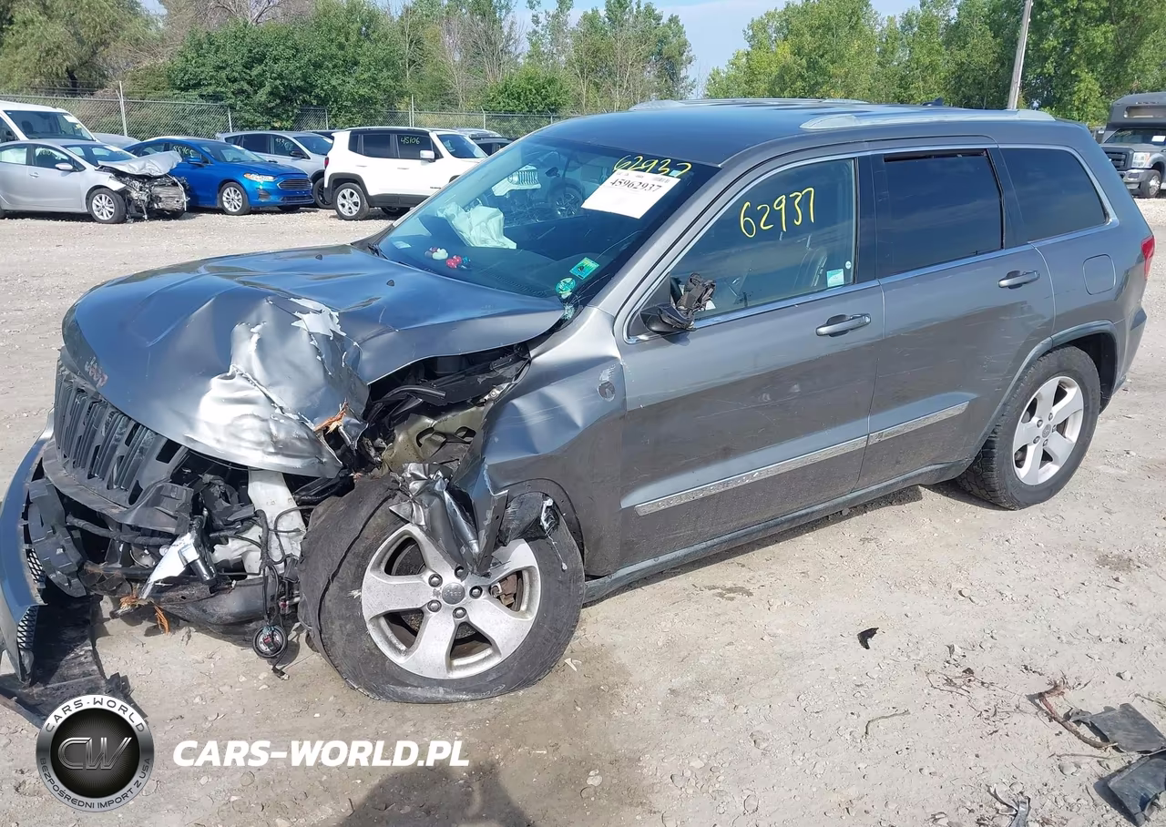 2011 Jeep Grand Cherokee Laredo VIN:1J4RR4GT0BC608584 - 2