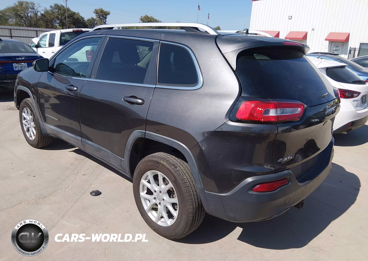2014 Jeep Cherokee Latitude VIN:1C4PJMCB3EW190882 - 3