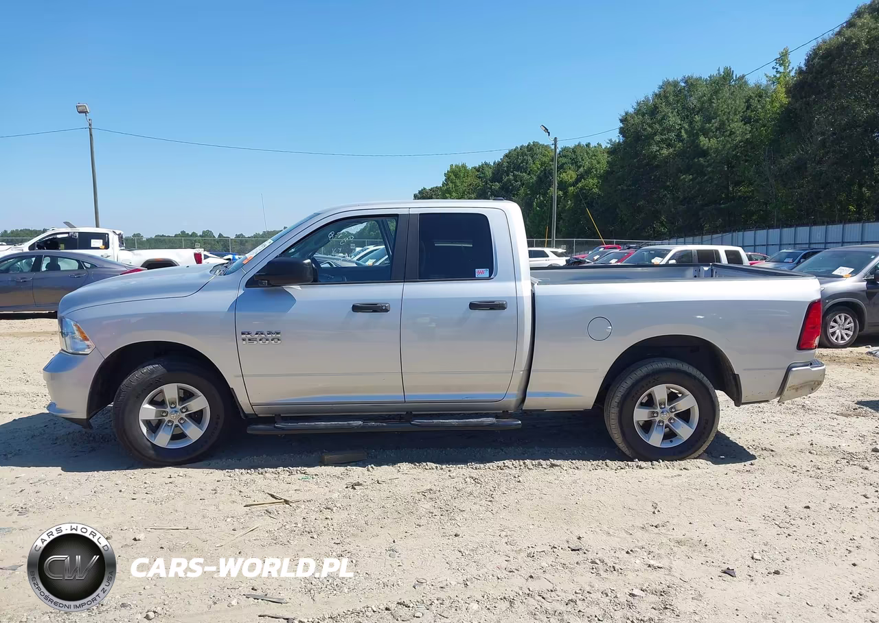 2018 Ram 1500 Express 4X4 6'4 Box VIN:1C6RR7FG0JS246716 - 15