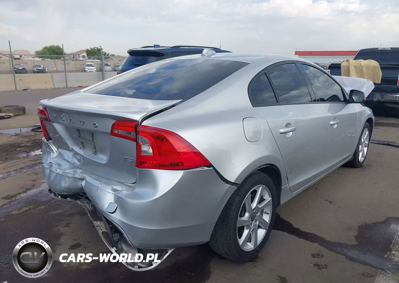 2014 Volvo S60 T5 VIN:YV1612FS8E2290599 - 4