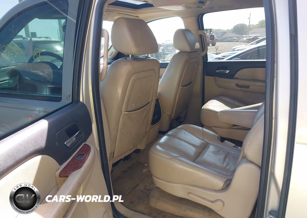 2007 Chevrolet Suburban 2500 Lt VIN:3GNGK26K57G172938 - 8
