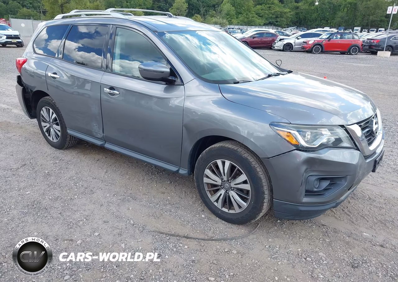 2019 Nissan Pathfinder S