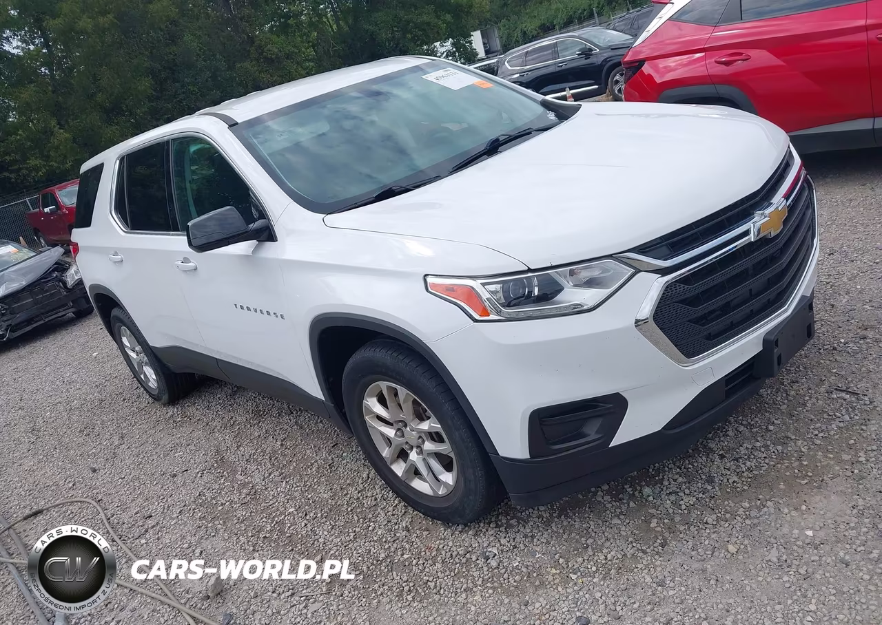 2018 Chevrolet Traverse Ls VIN:1GNERFKW0JJ119766 - 1