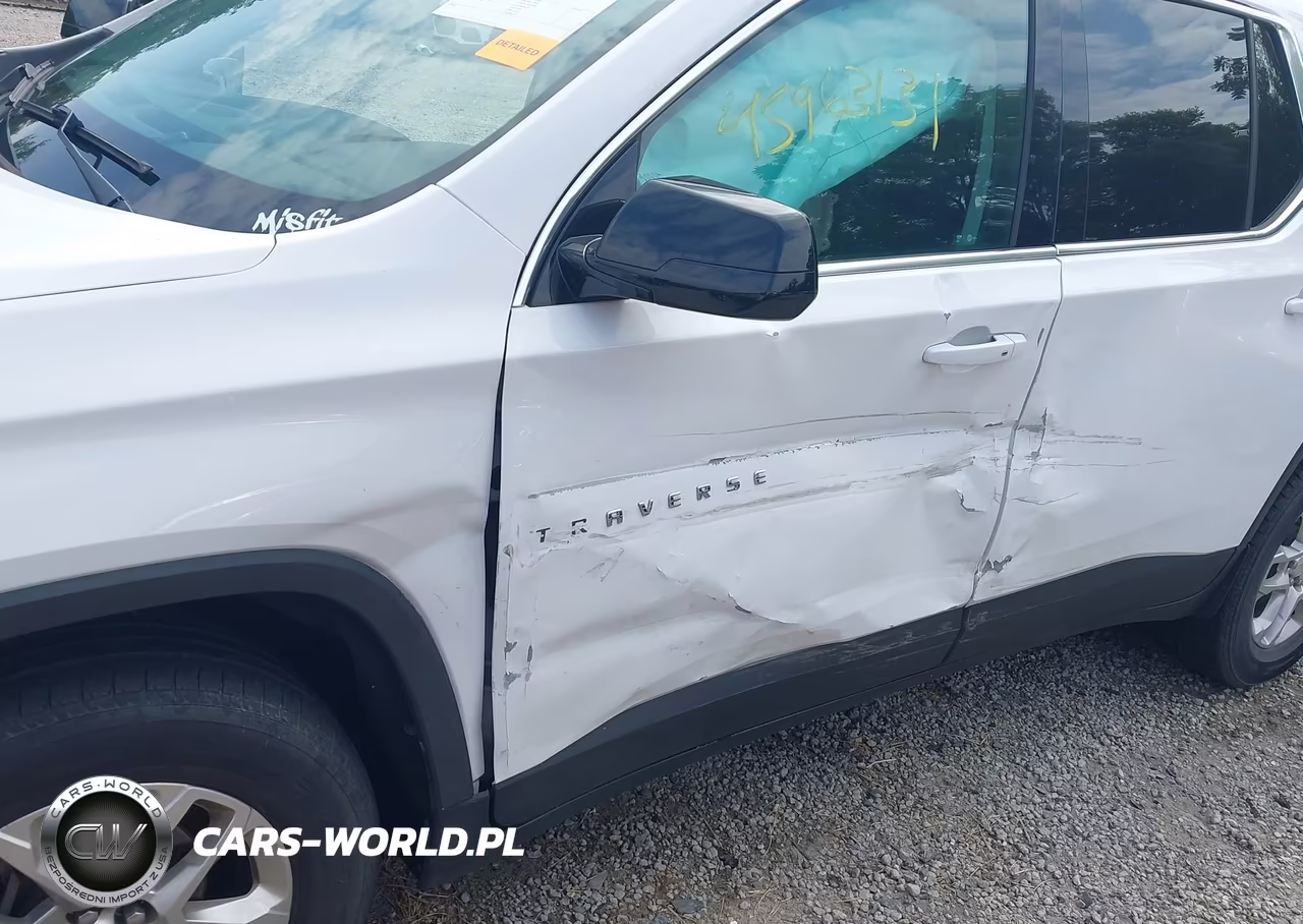 2018 Chevrolet Traverse Ls VIN:1GNERFKW0JJ119766 - 6
