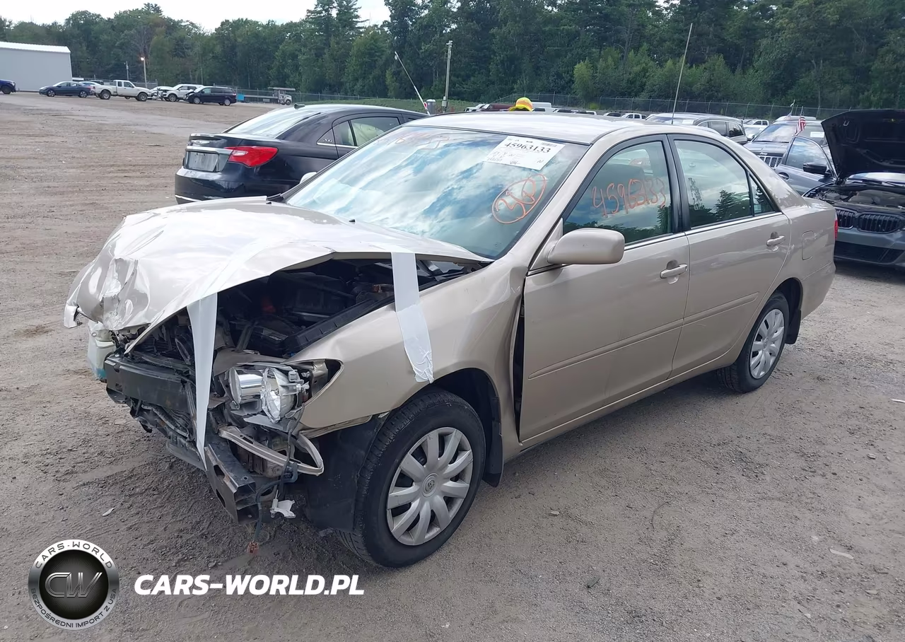 2005 Toyota Camry Le VIN:4T1BE30K45U084302 - 2