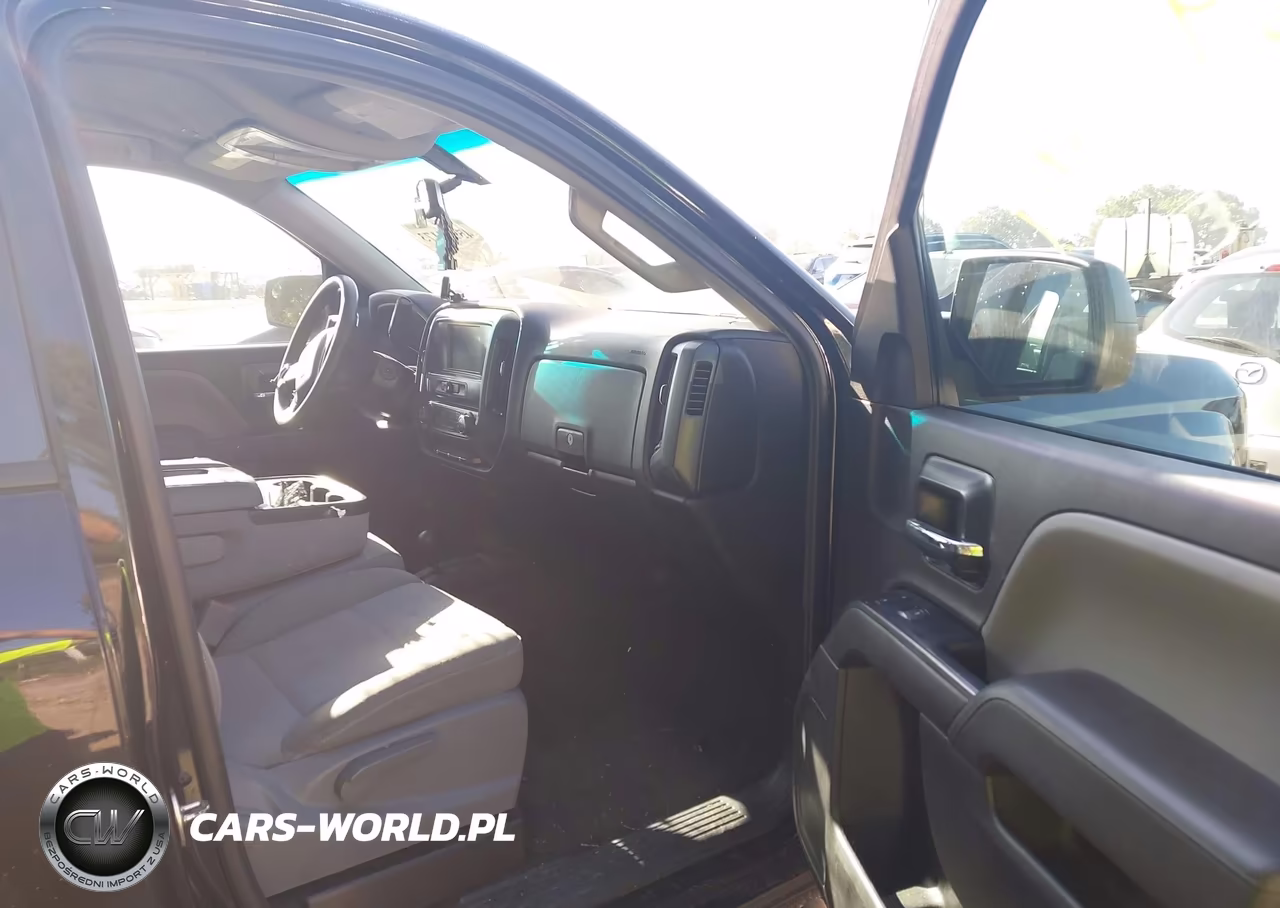 2018 Chevrolet Silverado 1500 Custom VIN:1GCVKPEHXJZ337456 - 5