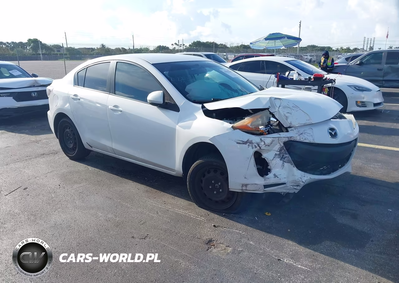 2013 Mazda Mazda3 I Sport