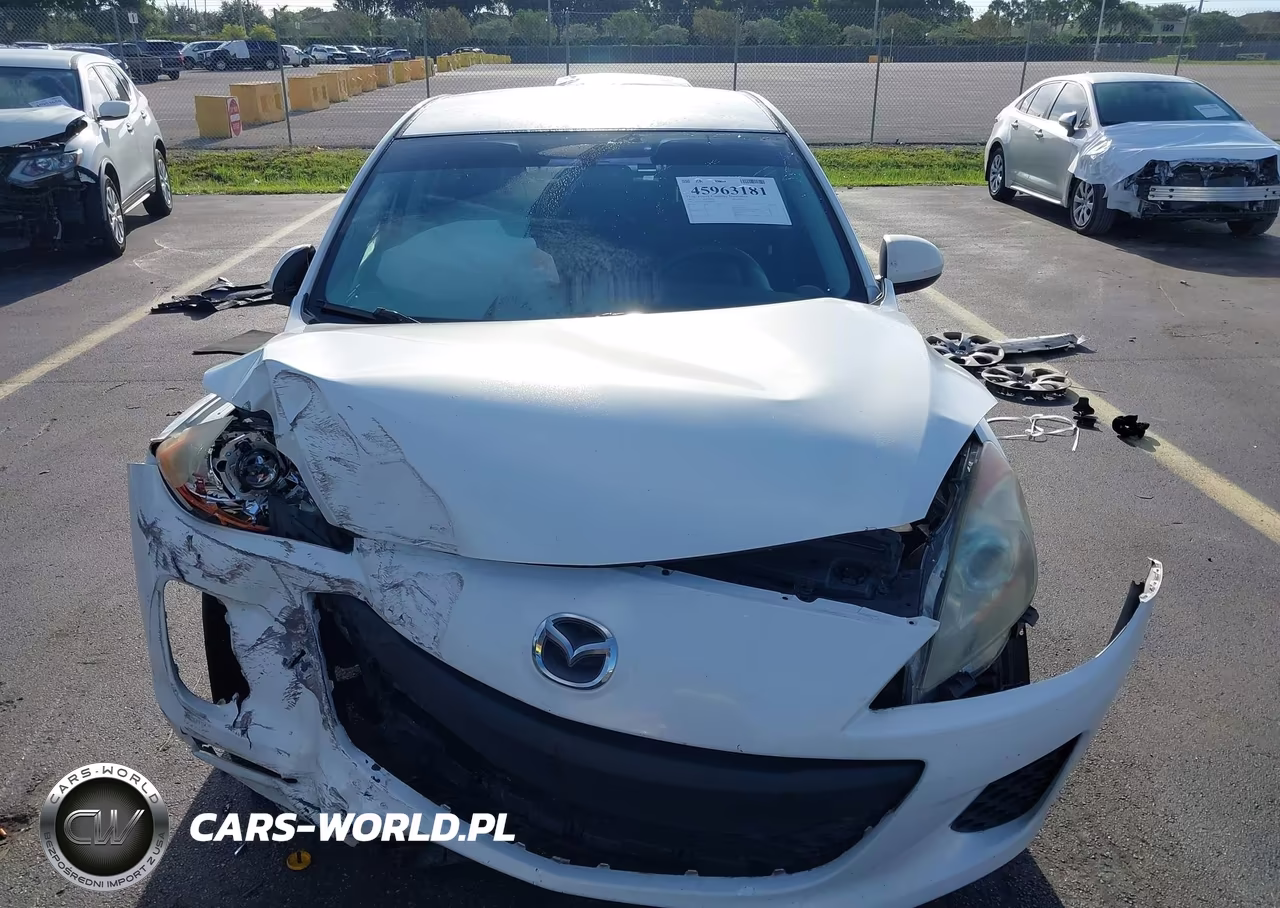 2013 Mazda Mazda3 I Sport VIN:JM1BL1U72D1845204 - 13