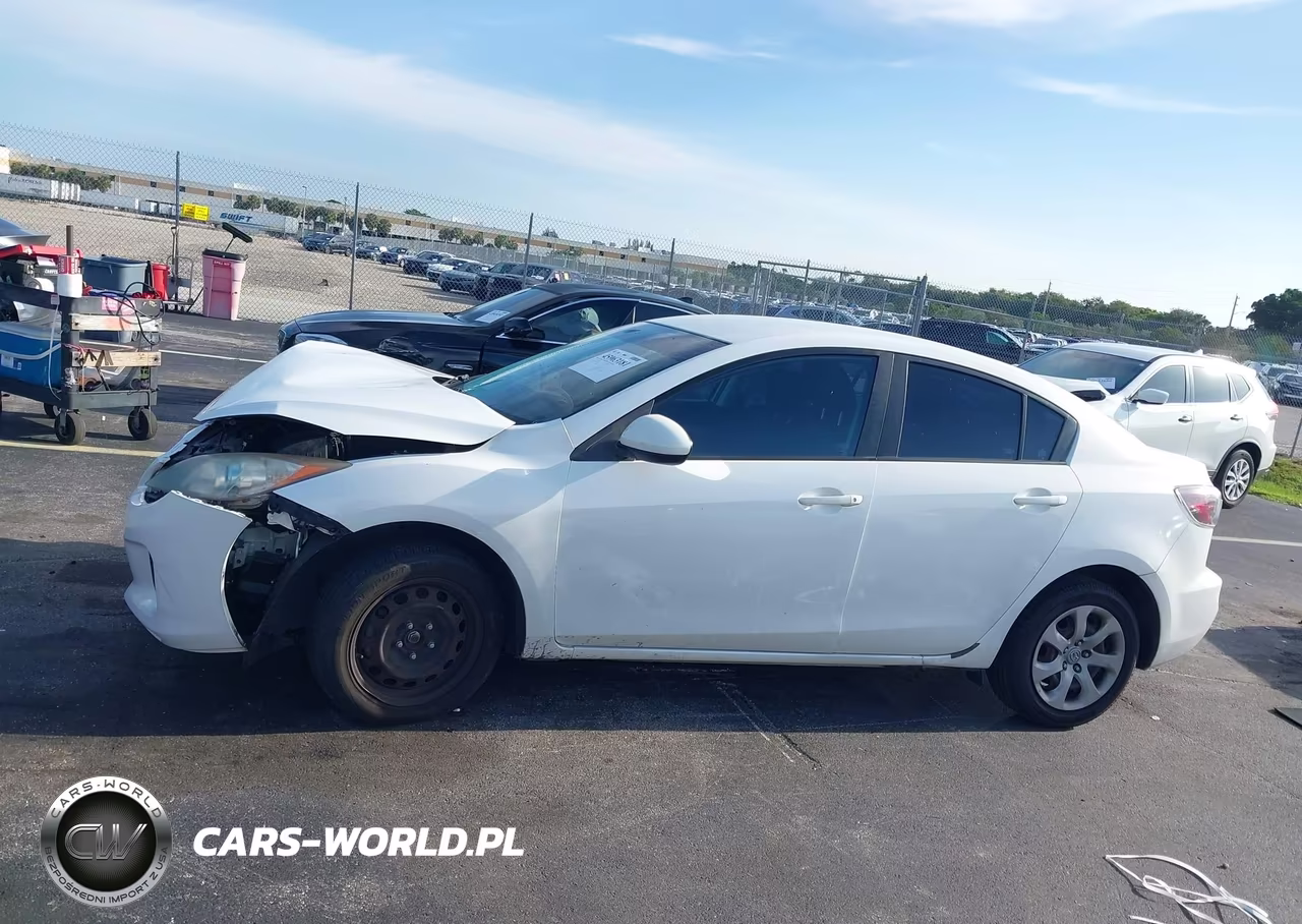 2013 Mazda Mazda3 I Sport VIN:JM1BL1U72D1845204 - 15