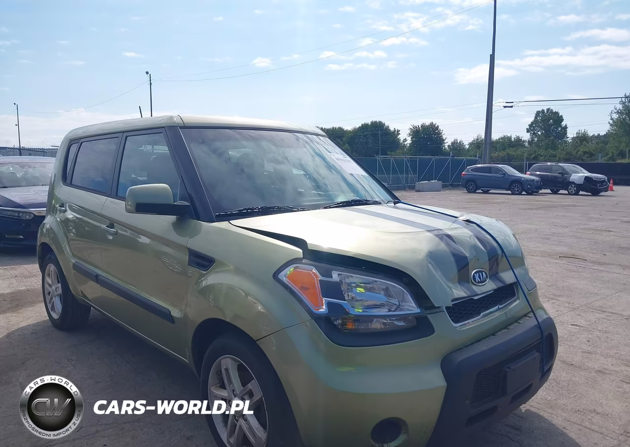 2011 Kia Soul +